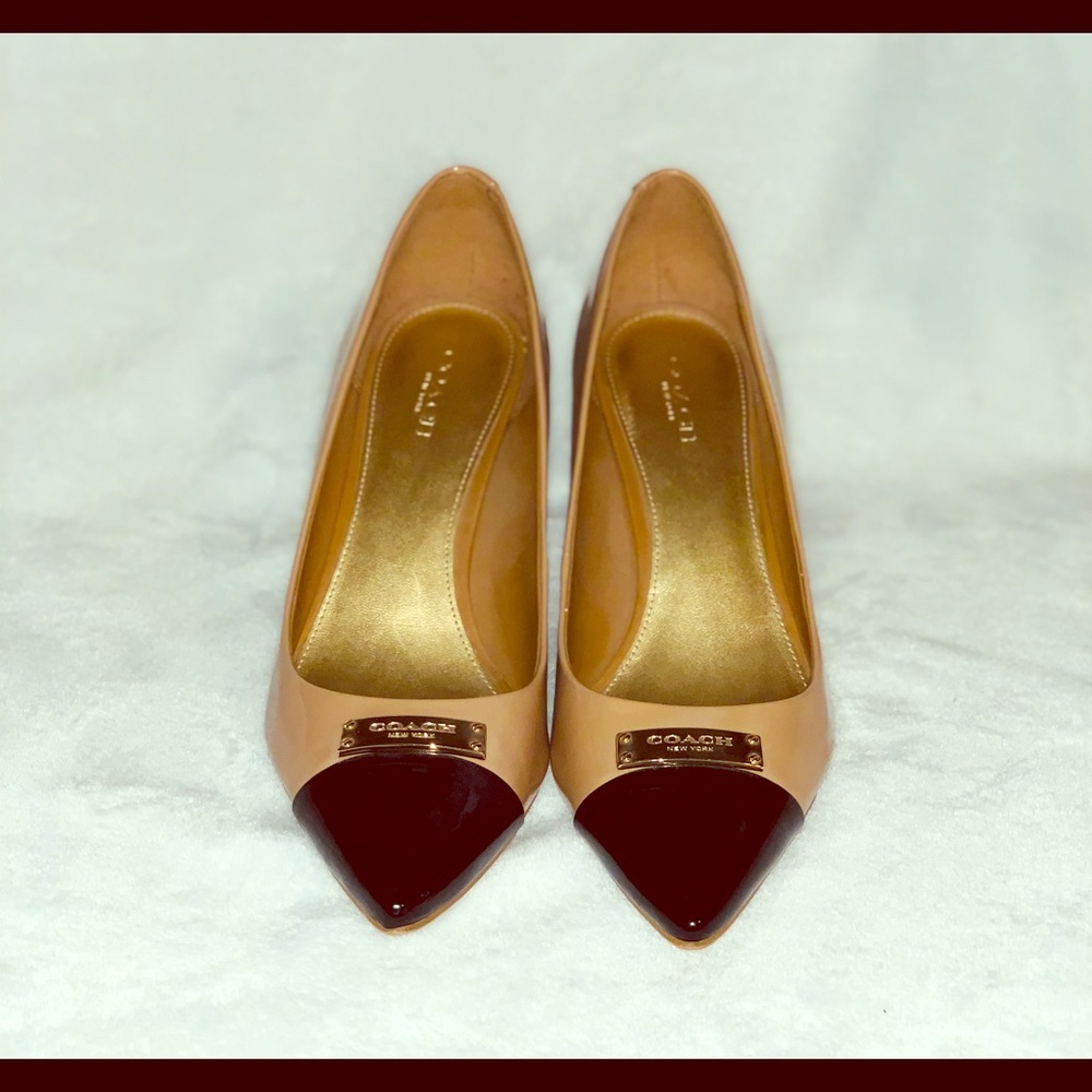 COACH Pumps